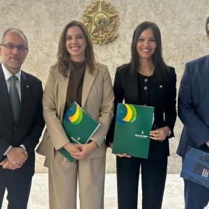 ADPERJ participa de reunião da Comissão Especial de estudo do sistema de remuneração das carreiras do Judiciário