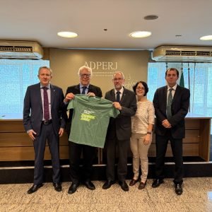 ADPERJ recebe o ex-deputado Miro Teixeira